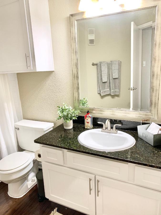 Spacious 2Br&2Ba Med Center Apt, Free Parking&Shuttle Houston Esterno foto